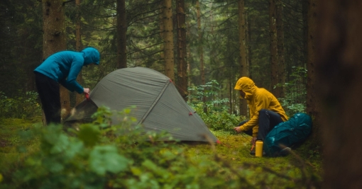 Какую палатку купить для отдыха на природе: дорогие VS. дешевые модели